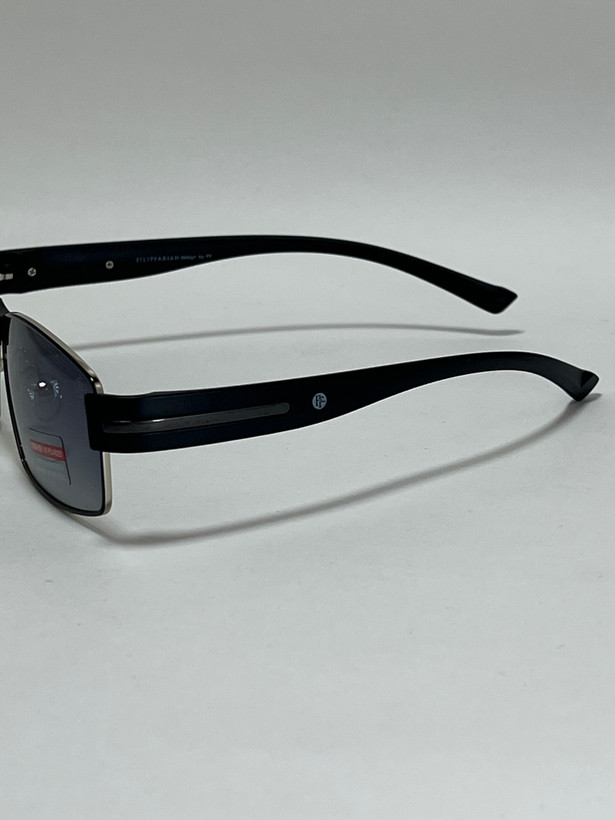 دسته فلزی ظریف عینک آفتابی مردانه Filip Fabian با لنز دودی سایه روشن