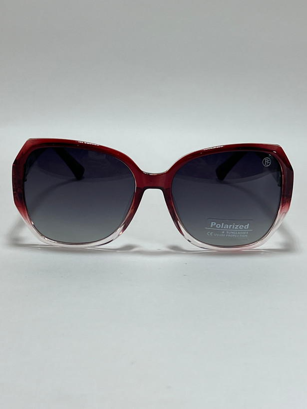 نمای پشت فریم و جزئیات لولای عینک آفتابی کائوچویی مشکی