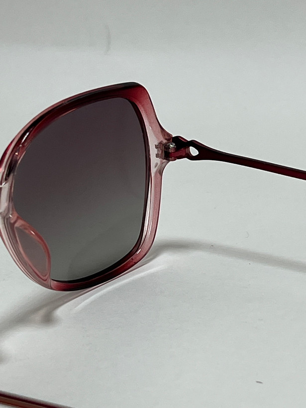 زاویه سه رخ عینک آفتابی زنانه کائوچو فیلیپ فابین Filip Fabian بنفش شیک uv400