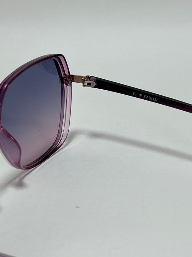 زاویه سه رخ عینک آفتابی زنانه کائوچو فیلیپ فابین Filip Fabian سبز شیک uv400