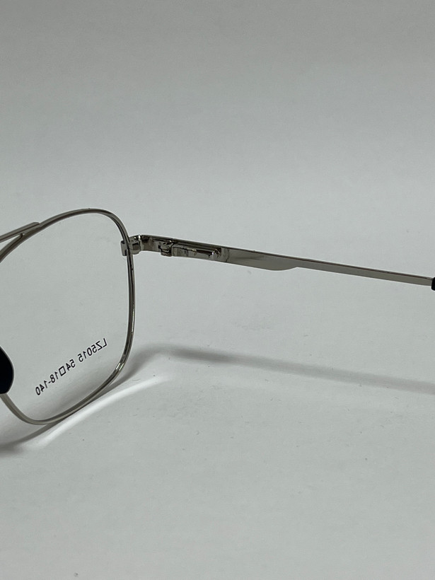 زاویه سه رخ عینک طبی فلزی مدل اکو