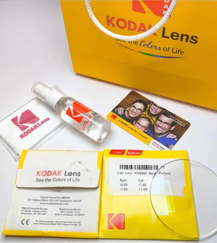 عدسی عینک فتوکرومیک ۱.۵۰ ترانزیشن ( Kodak ) کداک به همراه اورجینال کارت